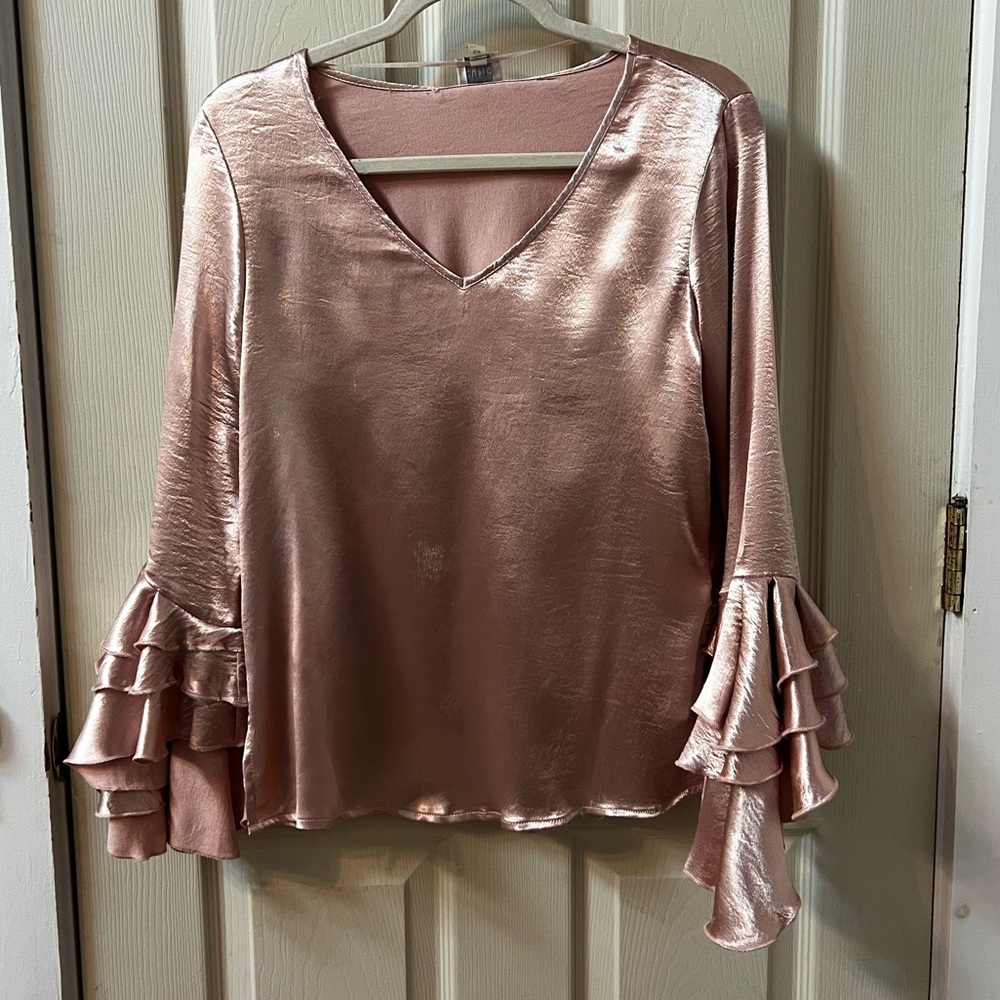 Ruffle sleeve blouse